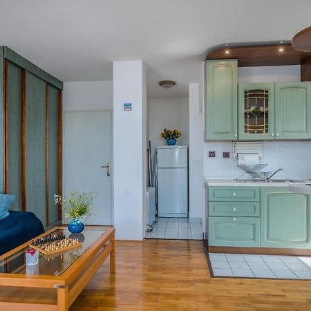 Amazing Apartment In Krk With Kitchen Krk Town Eksteriør bilde