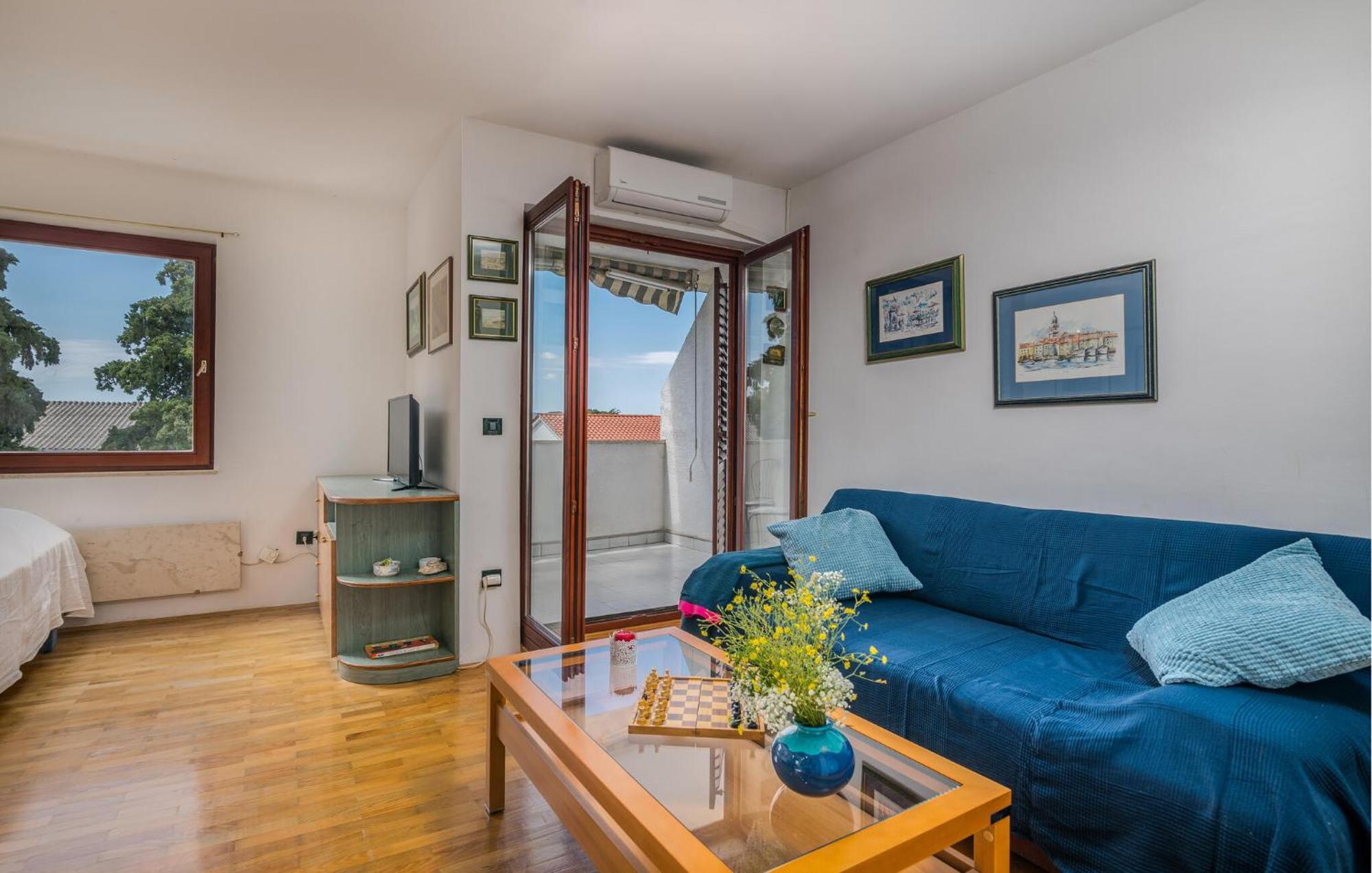 Amazing Apartment In Krk With Kitchen Krk Town Eksteriør bilde